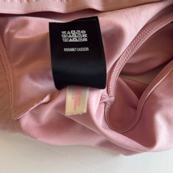 VICTORIA'S SECRET PINK ULTIMATE LIGHTLY LINED BRA PINK SMALL DD - Picture 5 of 6